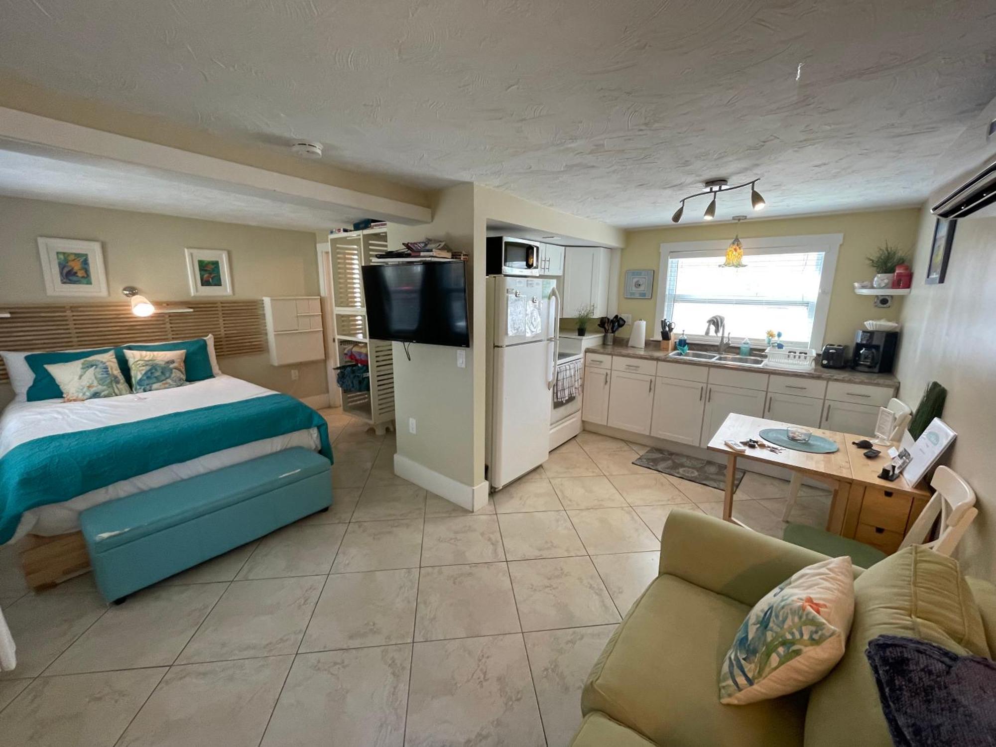 Cozy Beach Rental 1B/1B St. Pete Beach Exterior photo